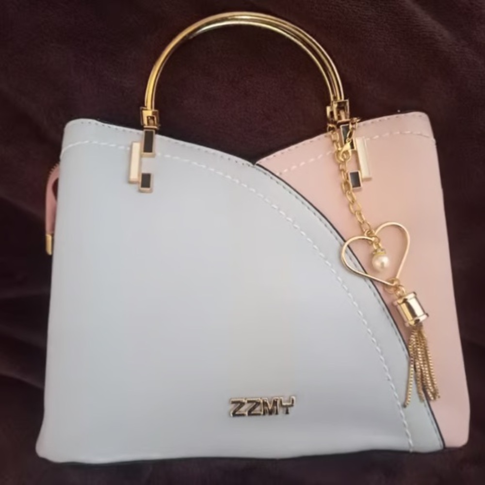 Bucket Bag - Picture 2 of 3